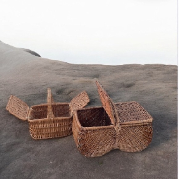 Wicker woven baskets flip lid, - Picture 1 of 16